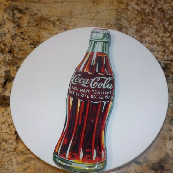 Vintage 1996 Coca Cola 3D bottle shape tin by Pentech - Picture 1 of 6